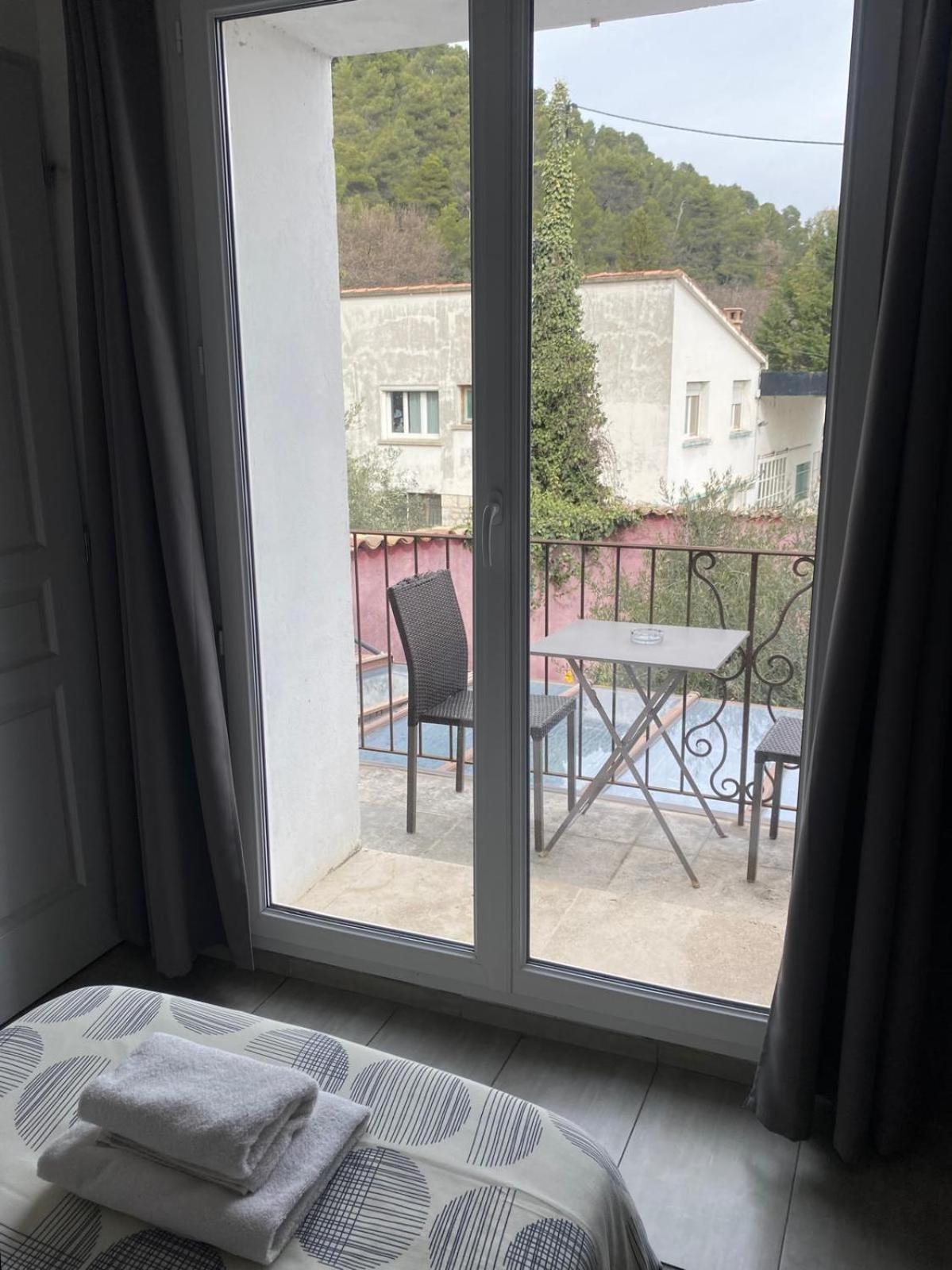 Auberge Les Galets Peyruis 외부 사진
