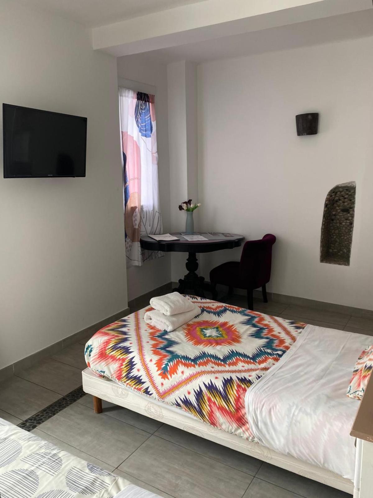 Auberge Les Galets Peyruis 외부 사진